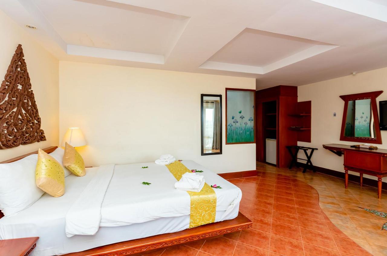 Anyavee Ao Nang Bay Resort Krabi town Exterior foto